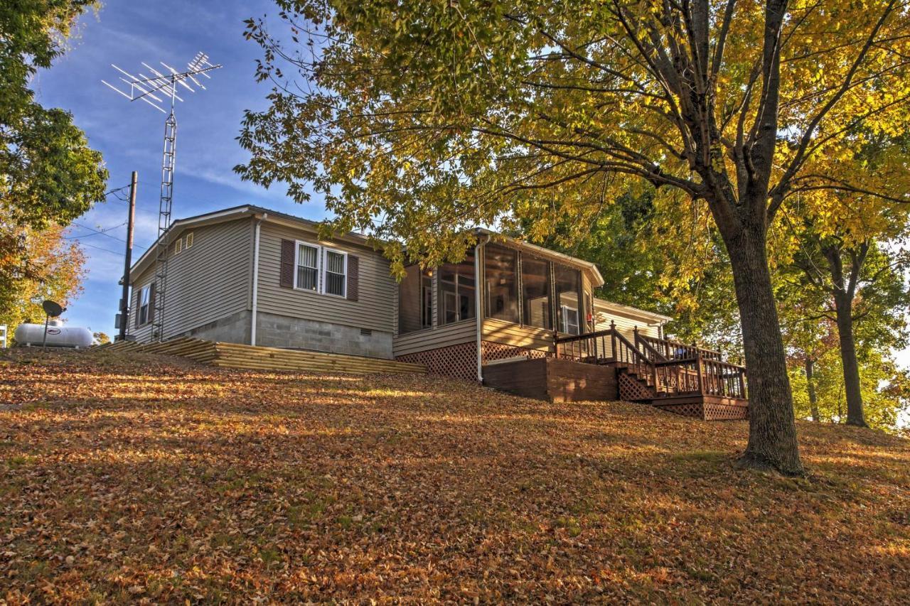 Captivating Cadiz Hideaway With Deck On Lake Barkley Kültér fotó